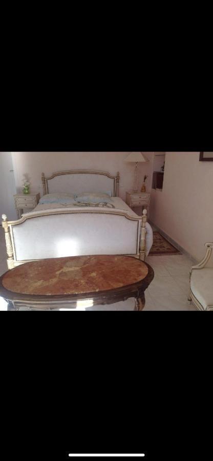 Bed and Breakfast Domaine De La Provencale Saint-Didier-de-la-Tour Esterno foto