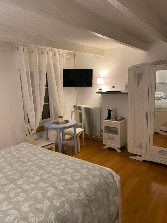 Bed and Breakfast Domaine De La Provencale Saint-Didier-de-la-Tour Esterno foto